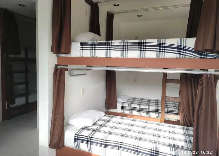 The All Inclusive Hostel - Food, Drinks And Transportation To The Beach And Cenotes